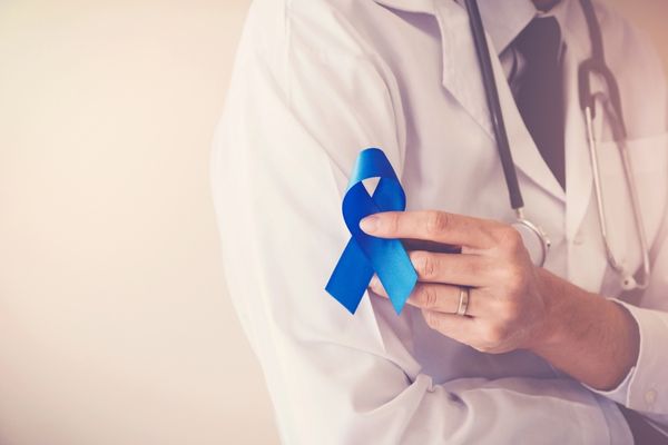 Mars Bleu : dépistage du cancer colorectal en pharmacie